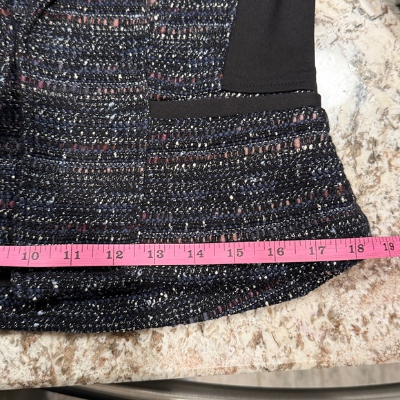 White House Black Market (WHBM) women’s blazer crop tweed black multicolor 10‎ - Picture 11 of 12